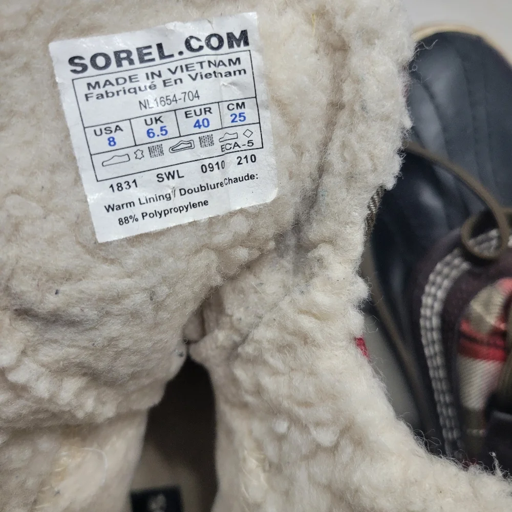 Sorel Snow Boot Plaid with Sherpa Lining, Waterproof Heel Boots, 8